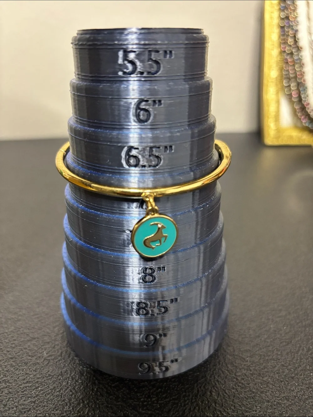 Rare Kate spade She’s One Smart Cookie Charm Bangle Latch Bracelet Capricorn - Picture 8 of 8